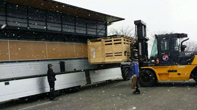 Image of Alpaca Export: April 2016 - Alpacas recently exported to South Korea arriving at the South Korean Zoo Alpaca Export Image
